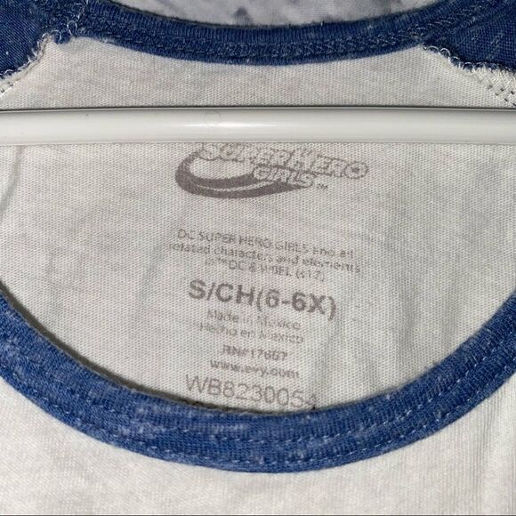 Superhero girls graphic print Wonder Woman short sleeve shirt sz 6/6X - Picture 2 of 3